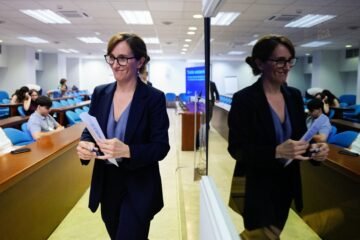 Adelanto de las elecciones generales, en directo | Mónica García se postula  para liderar el Frente Amplio: “Estoy dispuesta a lo que sea necesario”