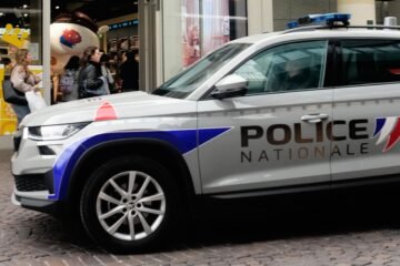 Un muerto y al menos cuatro heridos en un atentado racista en una localidad de las afueras de París